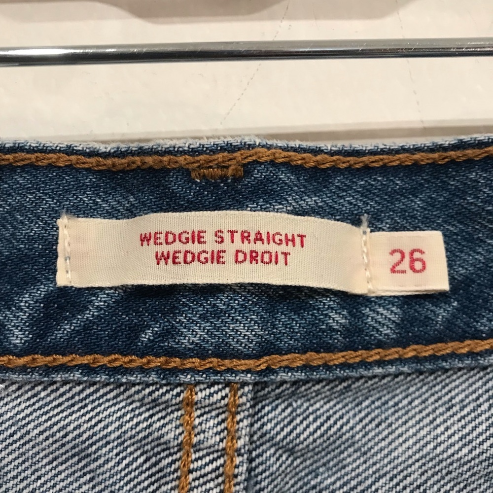 NWT Levi’s Women’s Wedgie Straight Fit Jeans Size 26 - Picture 3 of 14